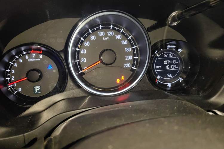 Used Honda XR-V 2015 1.8L EXi CVT Comfort Version