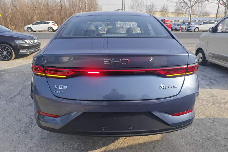 Used BYD Qin PLUS 2025 DM-i Smart Drive 55KM Leading Model
