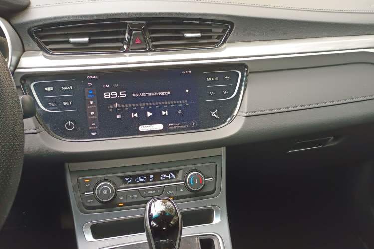 Used Geely Auto Emgrand 2019 Leading Edition 1.5L CVT Upward Asian Games Edition China VI
