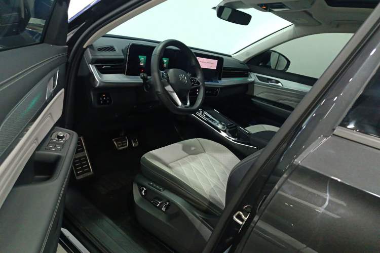 Used Volkswagen Talagon 2023 380TSI Four-Wheel Drive R-Line Cruise Edition
