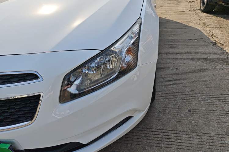 Used Chevrolet Cruze 2015 1.5L Classic SL MT
