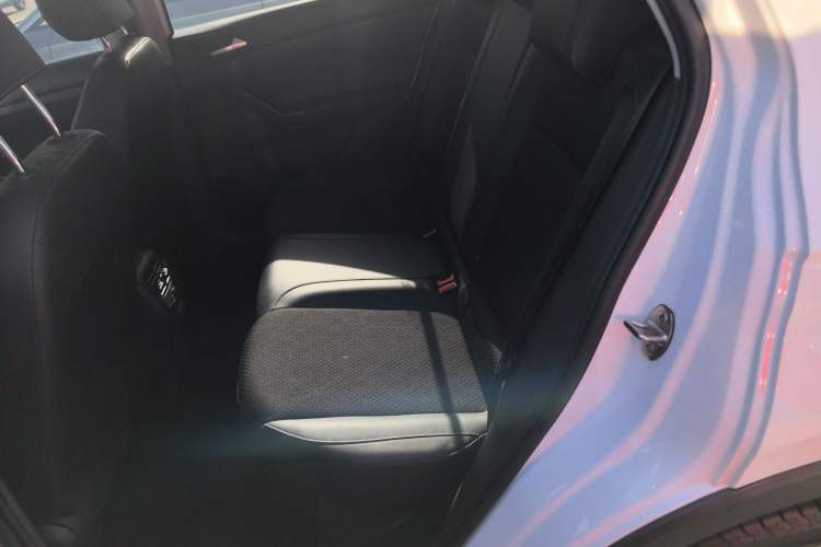 Used Volkswagen Tacqua 2023 200TSI DSG Joy-Connect Edition