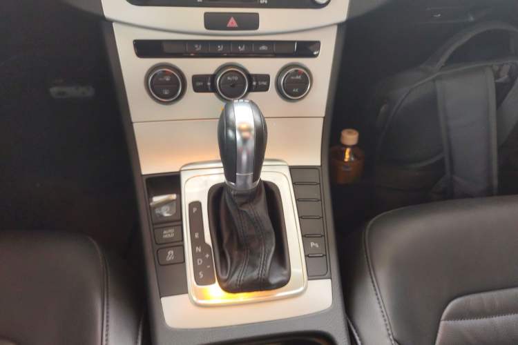 Used Volkswagen Magotan 2016 1.8TSI Smart Enjoyment Leading Model
