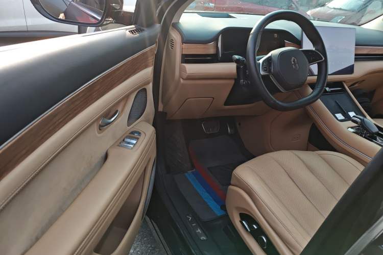 Used Hima AITO M7 2022 1.5T Rear-Drive Comfort Edition
