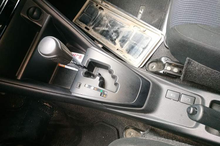 Used Toyota YARiS L 2017 1.5E CVT Dynamic Edition
