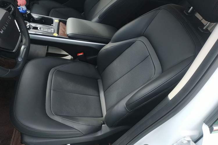 Used Wuling Xingguang 2023 150 Advanced Edition
