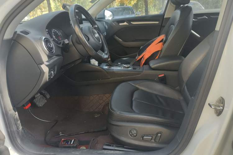 Used Audi A3 2014 Limousine 35 TFSI Automatic Comfort Model
