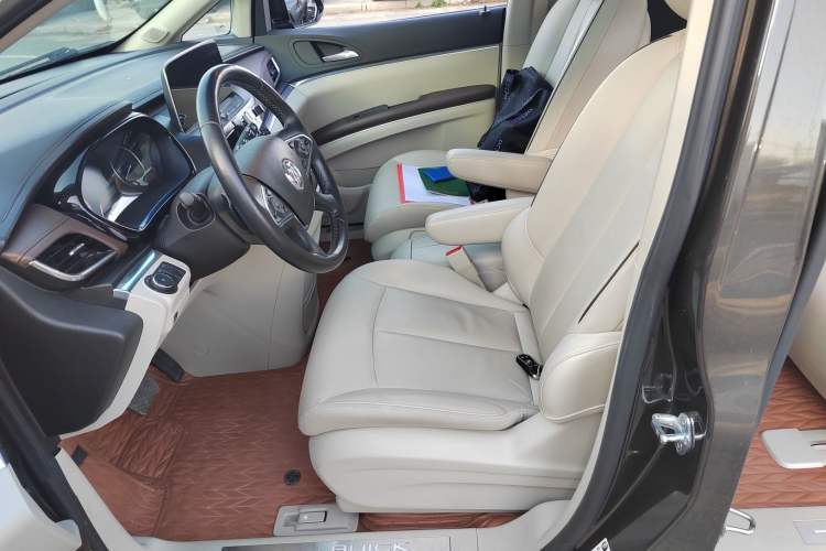 Used Buick GL8 2021 Land Cruiser Executive 652T Premium Model