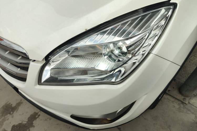 Used Changan CS35 2016 1.6L Automatic Luxury Model China IV Standard
