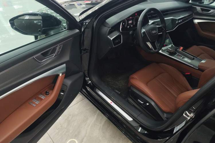 Used Audi A6L 2025 Revised 40 TFSI Luxury Dynamic Edition