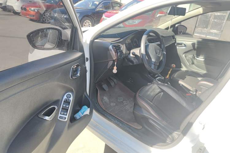 Used Peugeot 301 2016 1.6L Manual Comfort Edition