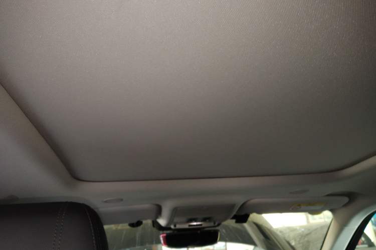 Used Land Rover Range Rover Evoque 2021 Range Rover Velar L 249PS R-Dynamic First Edition
