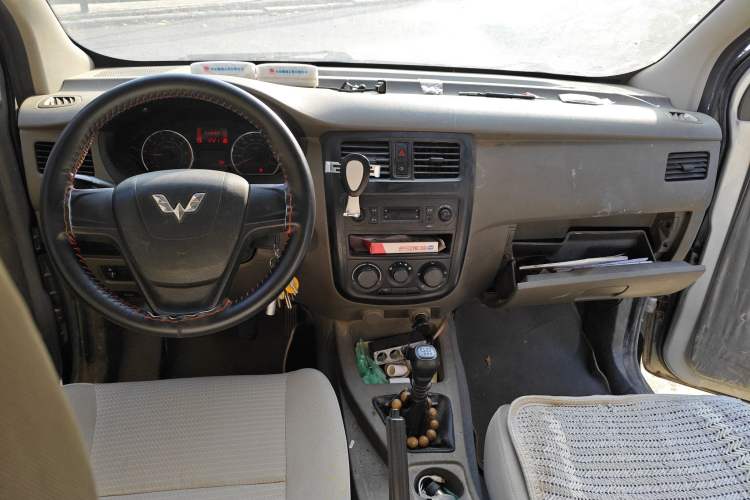 Used Wuling Rongguang V 2019 1.5L Practical Model China VI LAR
