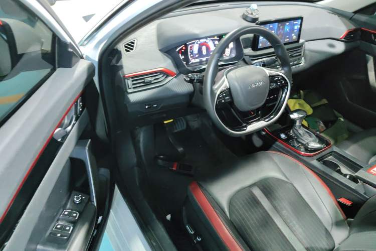 Used Dongfeng Aeolus Yixuan 2021 230T Automatic ZuiFeng Edition
