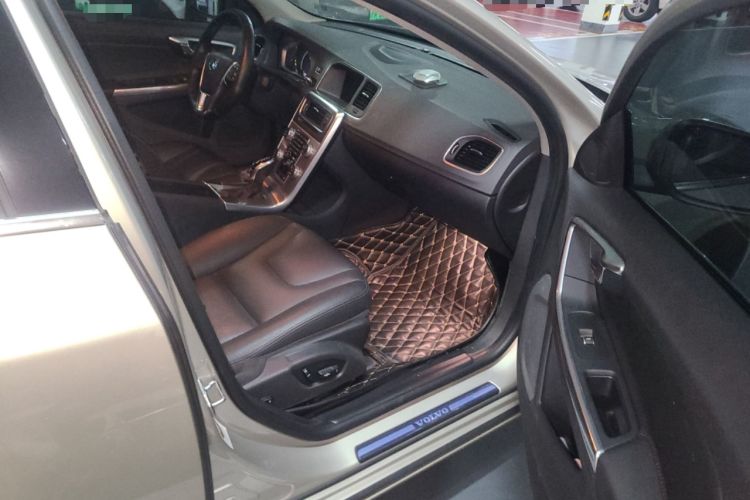 Used Volvo S60 2018 S60L T4 Zhiyuan Edition
