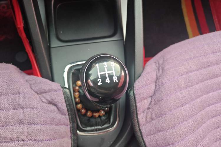 Used Changan CS35 2015 1.6L Manual Luxury Model China IV Standard