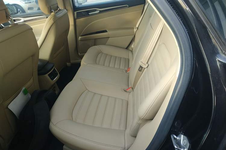 Used Ford Mondeo 2013 2.0L GTDi 200 Fashion Edition
