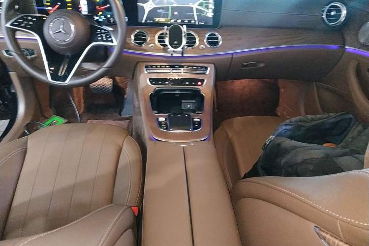 Used Mercedes-Benz E-Class 2023 Updated E 300 L Luxury Edition
