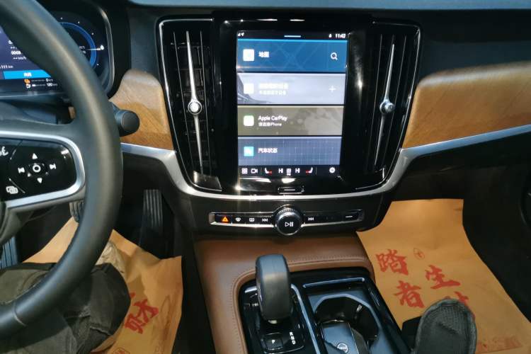 Used Volvo S90 New Energy 2024 Plug-in Hybrid Four-Wheel Drive Long-Range Zhiyi Luxury Edition