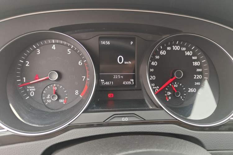 Used Volkswagen Magotan 2018 330TSI DSG Advanced Model
