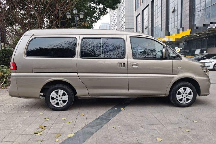 Used FORTHING Lingzhi 2022 M5 1.6L Practical Model 5 Seats