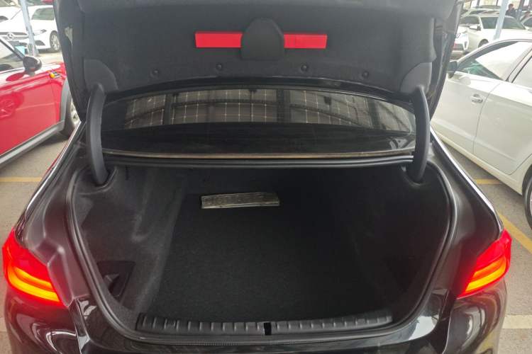 Used BMW 5 Series 2019 525Li M Sport Package
