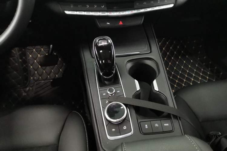 Used Cadillac XT4 2020 28T Two-Wheel Drive Tech Version
