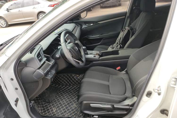 Used Honda Civic 2021 HATCHBACK 220TURBO CVT New Trendsetter