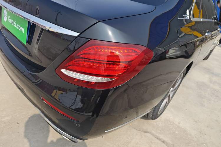 Used Mercedes-Benz E-Class 2019 E 260 L
