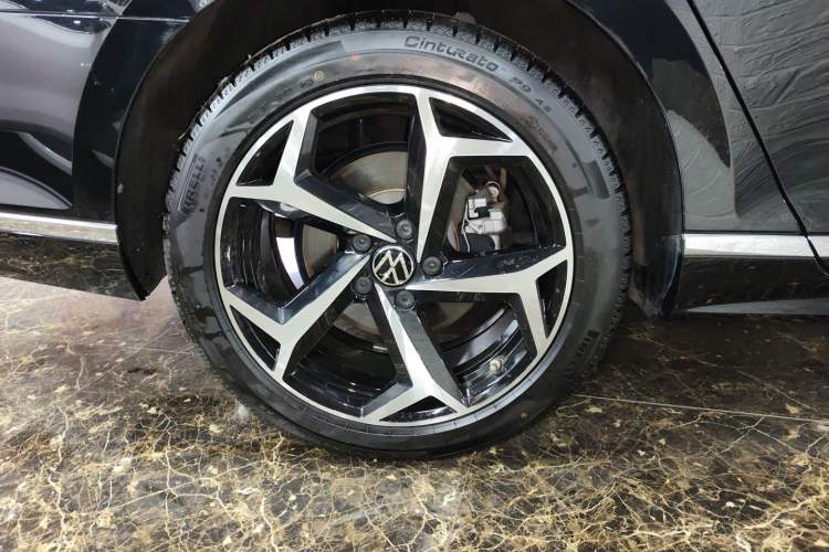 Used Volkswagen Magotan 2023 2 Million Units Commemorative Edition 330TSI DSG Luxury Version