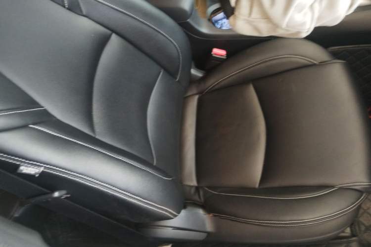 Used Mazda Mazda 3 Axela 2019 Cloud-Controlled Version Hatchback 1.5L Automatic Comfort Model Emission Standard China V
