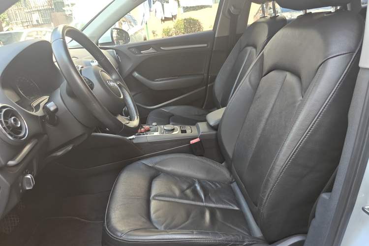 Used Audi A3 2014 Limousine 35 TFSI Automatic Comfort Model