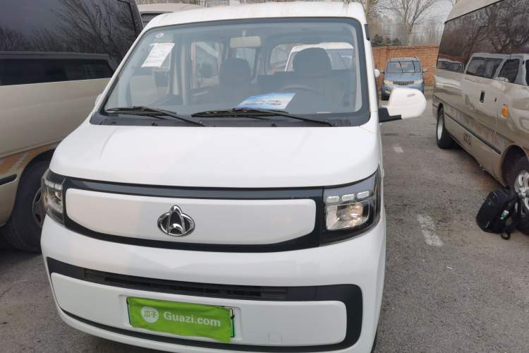 Used Chana Ruixing EM80 2025 Passenger Version Comfort Model 6 Seats 260 km Range Liftback Door 60 kW
