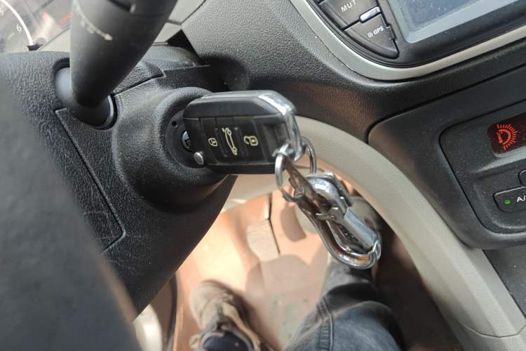 Used Dongfeng Aeolus L60 2015 1.8L Manual New Enjoyment Version
