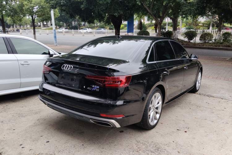 Used Audi A4L 2019 40 TFSI Fashion Edition China VI Emission Standard
