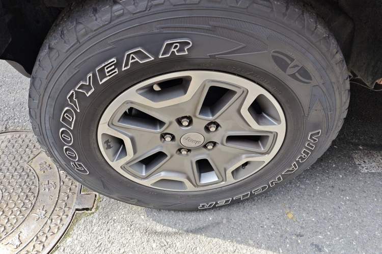 Used  Wrangler 2015 3.0L Sahara Four-Door Edition