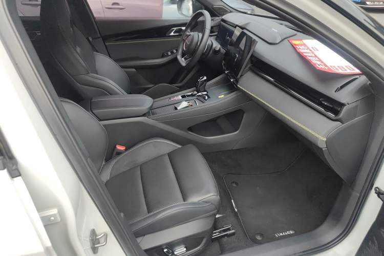 Used Lynk & Co 03 2023 2.0TD DCT JingPro
