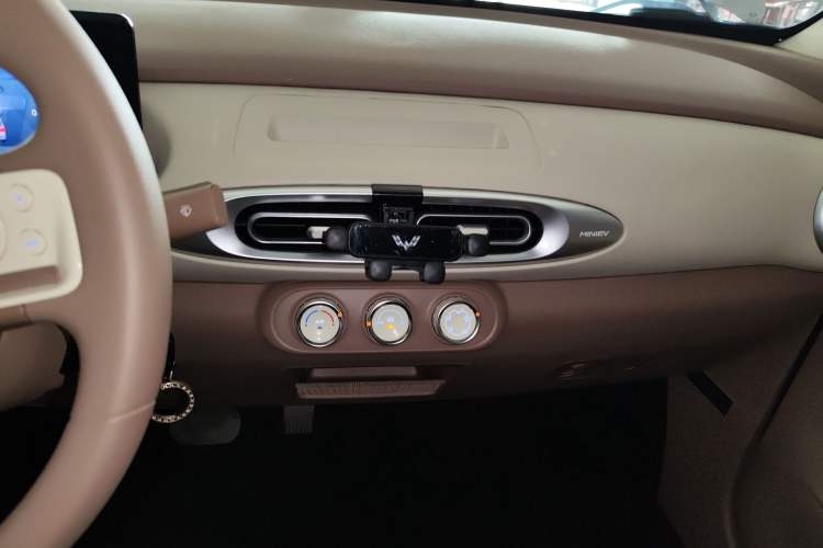 Used Wuling Hongguang MINIEV 2025 Four-Door Version Advanced Edition