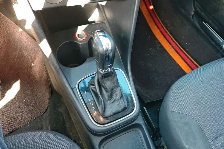 Used Volkswagen Polo 2016 1.6L Automatic Comfort Model
