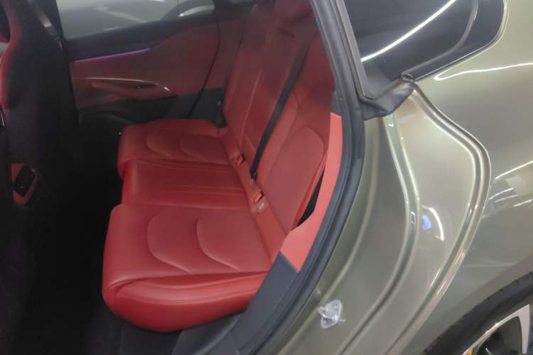 Used  SU7 2024 Four-Wheel Drive Ultra-Long Range Advanced Intelligent Driving Max Edition
