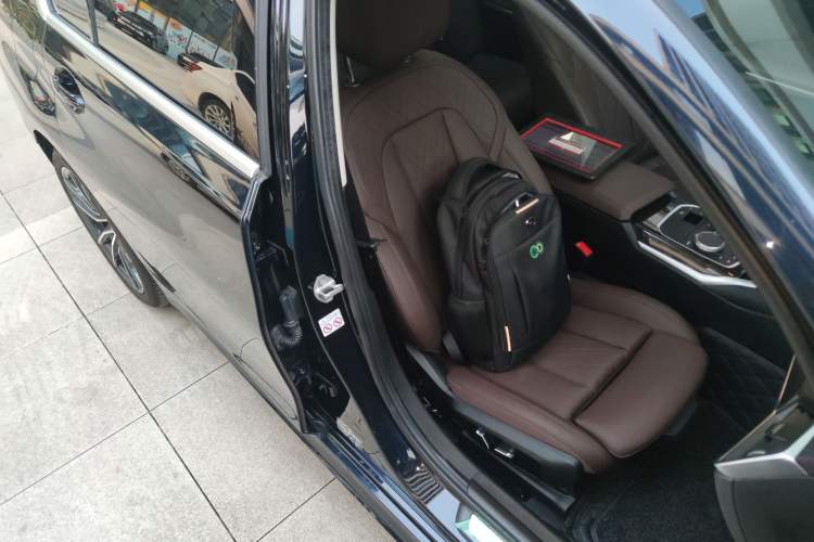 Used BMW 3 Series 2024 325Li M Sport Package
