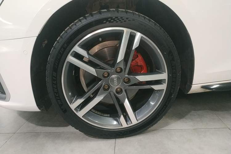 Used Audi A4L 2020 40 TFSI Luxury Dynamic Model
