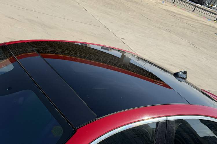 Used Alfa Romeo Giulia 2017 2.0T 200HP Luxury Edition
