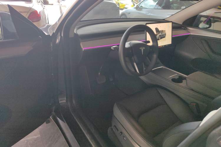 Used Tesla Model Y 2024 Rear-Wheel-Drive Version