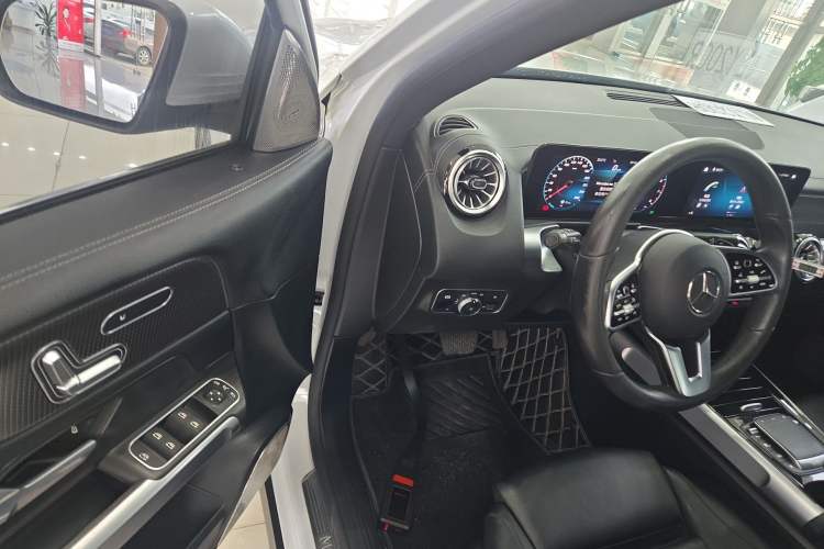 Used Mercedes-Benz GLB 2021 GLB 200 Fashion Model
