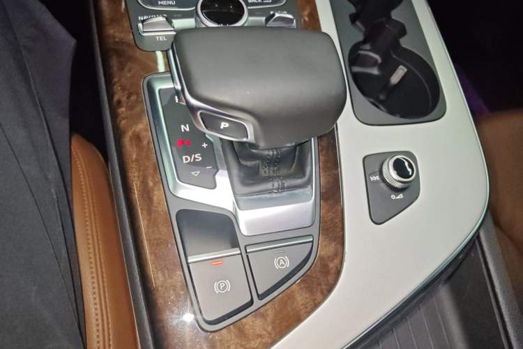 Used Audi Q7 2016 45 TFSI Technology Edition
