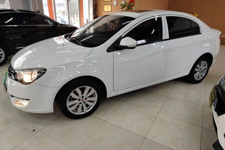 Used Roewe 350 2015 1.5L Automatic Luxury Sunroof Edition
