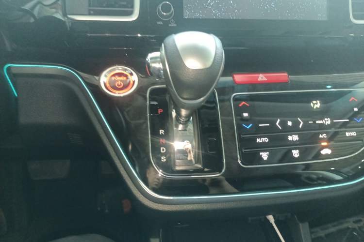 Used Honda Elysion 2019 2.0L Hybrid Luxury Edition
