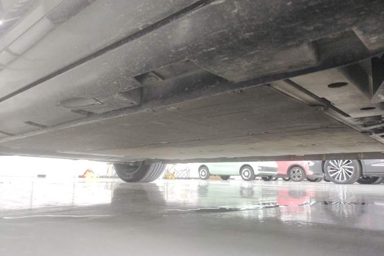 Used  R7 2022 Standard Advanced Version
