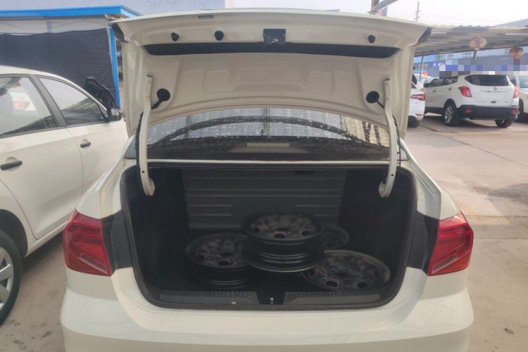 Used Volkswagen Jetta 2017 1.4L Manual Fashion Edition